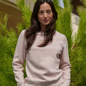 B&C Queen crew neck