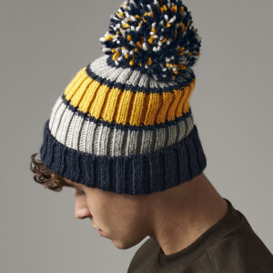 Knusse gestreepte beanie