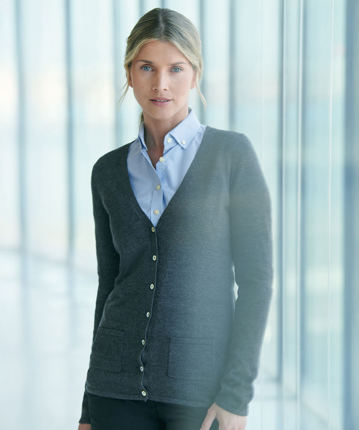 Women's v-button cardigan