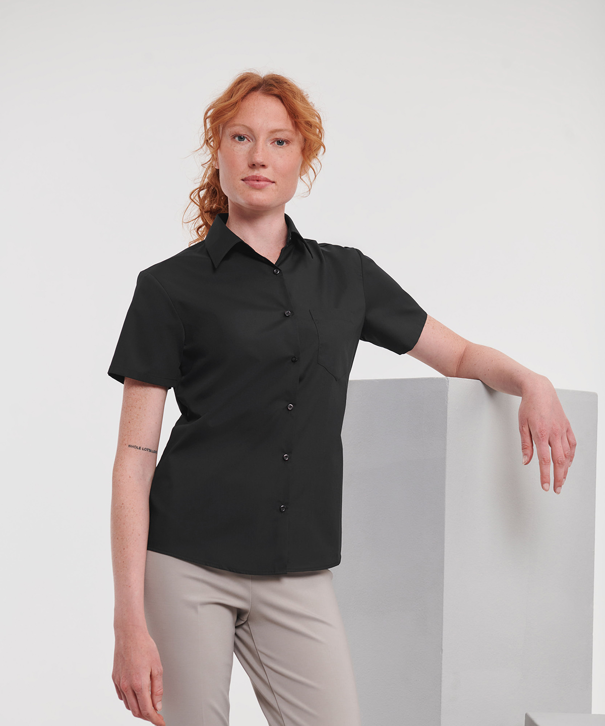 Women's short sleeve polycotton easycare poplin shirt