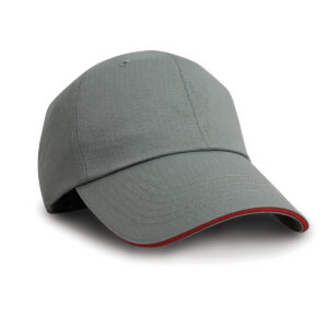 Herringbone cap with sandwich peak