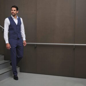 BROOK TAVERNER Herengilet George, getailleerde snit
