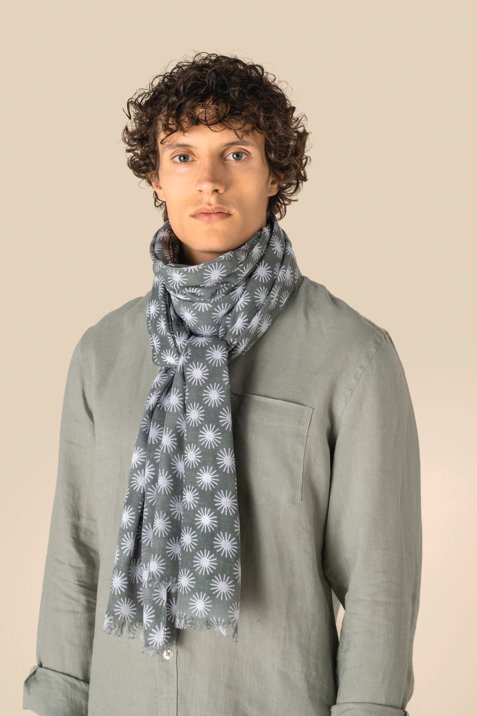 Spasso Uniseks tulbanddoek met motieven — Green Sunburst