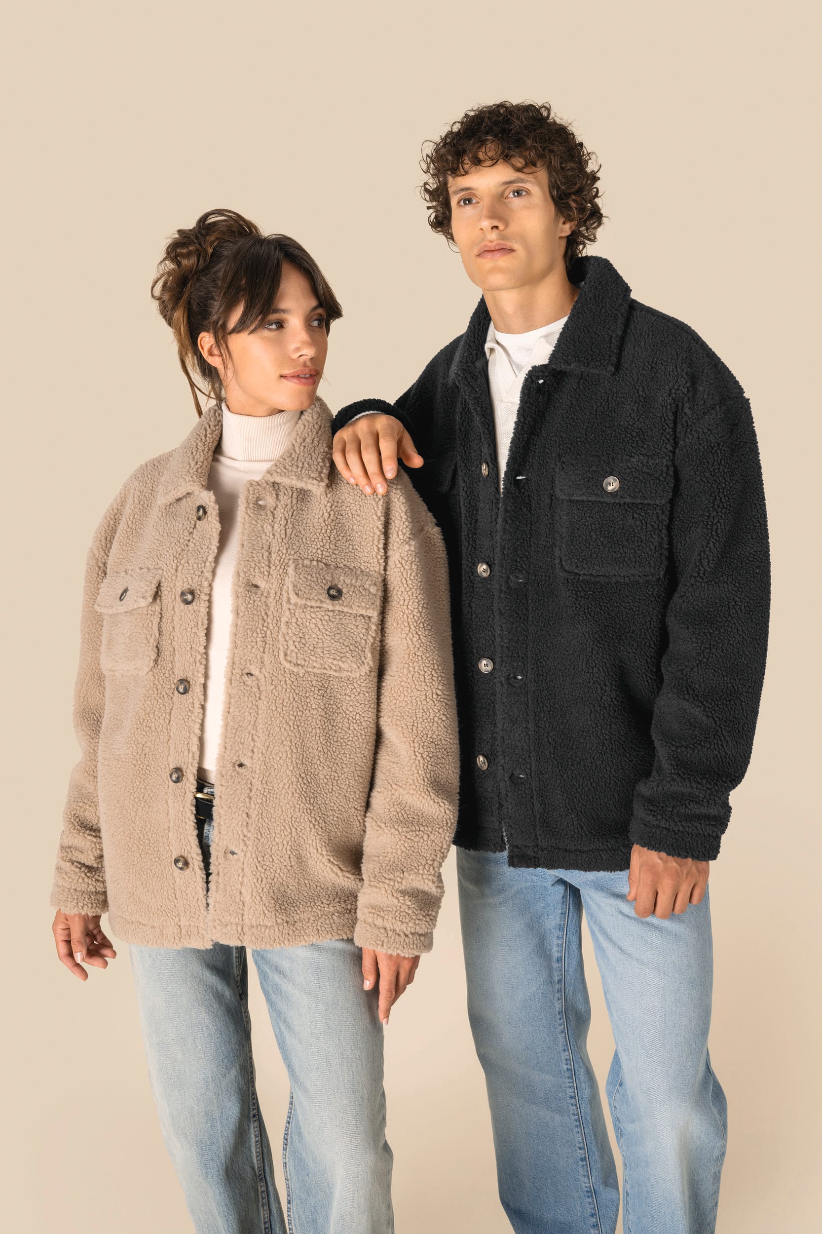 Spasso Uniseks sherpa-overshirt met afhangende schouders
